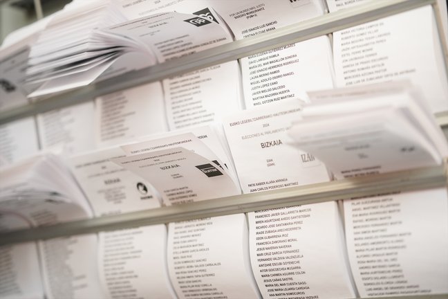 Papeletas de las elecciones vascas. EP