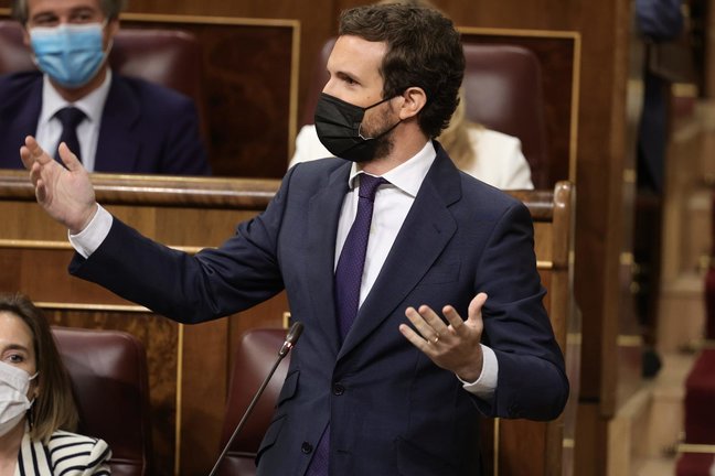 El líder del PP, Pablo Casado, interviene en una sesión de control, a 16 de junio de 2021, en el Congreso de los Diputados, Madrid, (España)