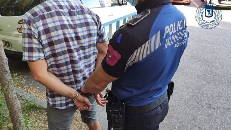Archivo - Recurso de detenido por la Policía Municipal de Madrid