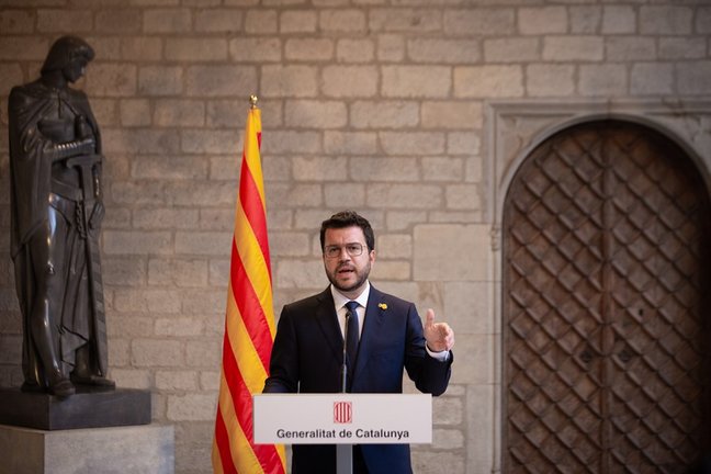 El president de la Generalitat, Pere Aragonès, en rueda de prensa en el Palau de la Generalitat tras reunirse con el presidente del Gobierno, Pedro Sánchez. 