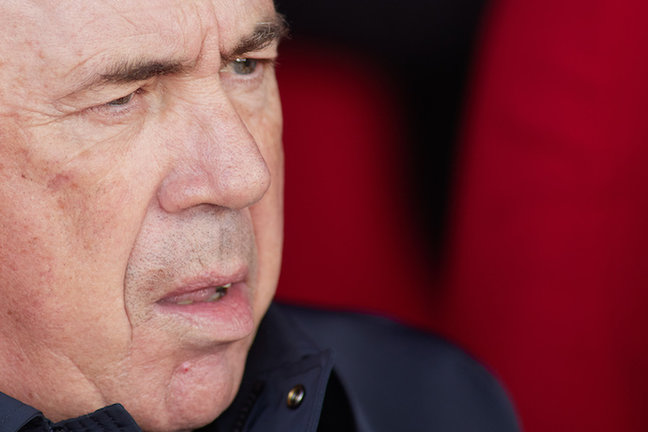 Carlo Ancelotti, entrenador del Real Madrid, observa durante el partido de fútbol de La Liga Santander entre el Granada CF y el Real Madrid en el estadio Nuevo Los Carmenes el 21 de noviembre de 2021, en Sevilla, España.
Firma
AFP7 / Europa Press - Sólo para uso en España