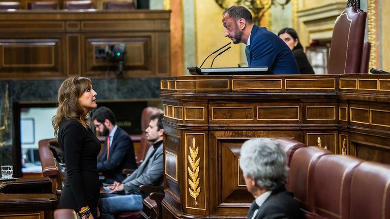 VOX se querella contra De Celis por quitar la palabra a una de sus diputadas por decir que el Gobierno «premia a filoetarras»