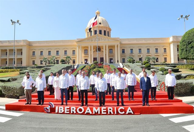Los presidentes y mandatarios asistentes a la XXVIII Cumbre Iberoamericana, en Santo Domingo. EFE