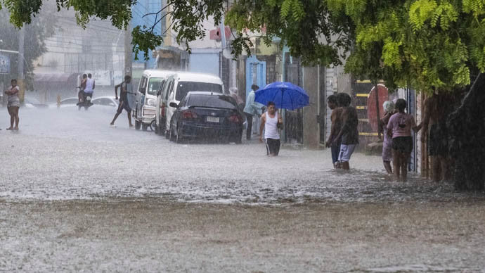 La tormenta franklin a su paso por República Dominicana. / efe