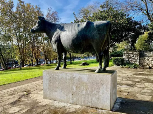 Monumento de La Vaca en Santander. / Alerta