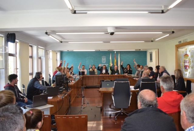 El Pleno del Ayuntamiento de Piélagos, en una sesión celebrada este jueves, ha aprobado la adhesión del municipio a la Mancomunidad Valles Pasiegos y a la Agencia de Desarrollo Comarcal Pisueña-Pas-Miera, fortaleciendo así la cooperación regional y el desarrollo local.