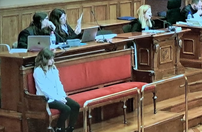 Juicio a Cristina Rivas, la mujer confesó matar a su hija Yaiza en Sant Joan Despí (Barcelona) para quien las acusaciones piden prisión permanente revisable. En la Audiencia de Barcelona el lunes. / EUROPA PRESS