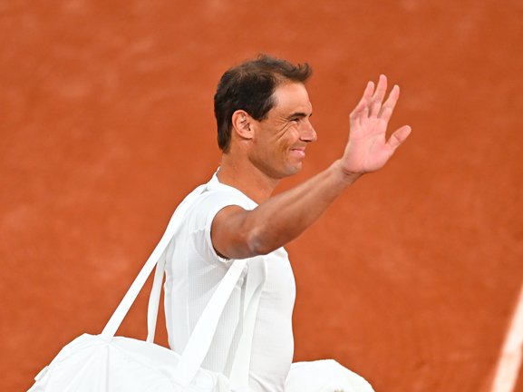 Rafa Nadal pisa su torneo favorito. / Roland Garros