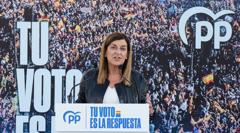 La presidenta de Cantabria y del Partido Popular, María José Sáenz de Buruaga. / A.E.