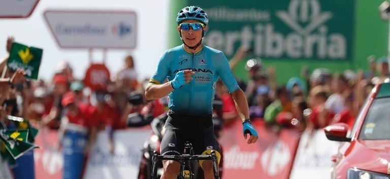Supermán López gana una etapa de la Vuelta a España. / EP