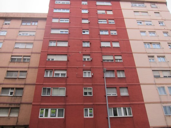 Un conjunto de pisos en Cantabria. / EP