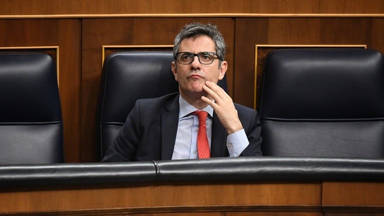 El ministro de la Presidencia, Justicia y Relaciones con las Cortes, Félix Bolaños, durante una sesión plenaria. Fernando Sánchez / Archivo