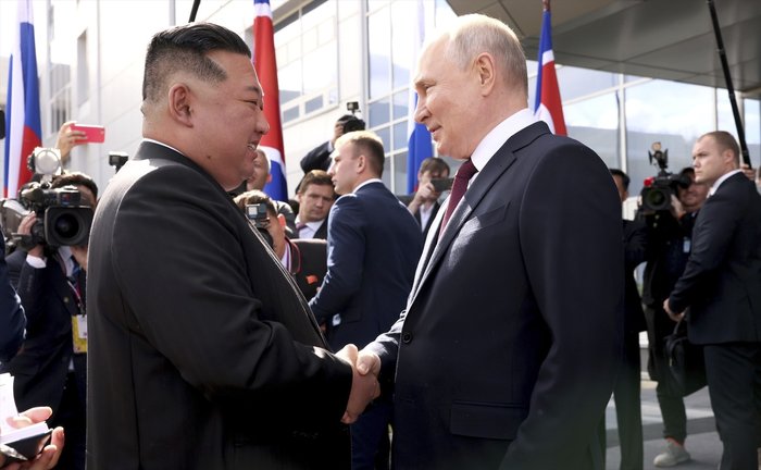 El presidente ruso, Vladimir Putin y el líder norcoreano, Kim Jong-un, en un encuentro el año pasado. EP