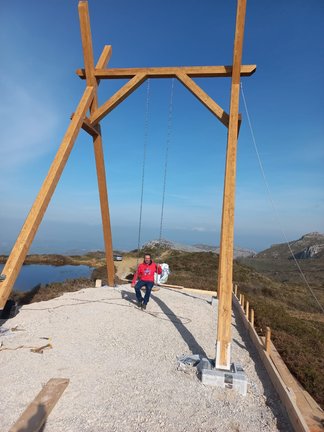 Columpio gigante de Cantabria en la localidad de Miera. / Alerta