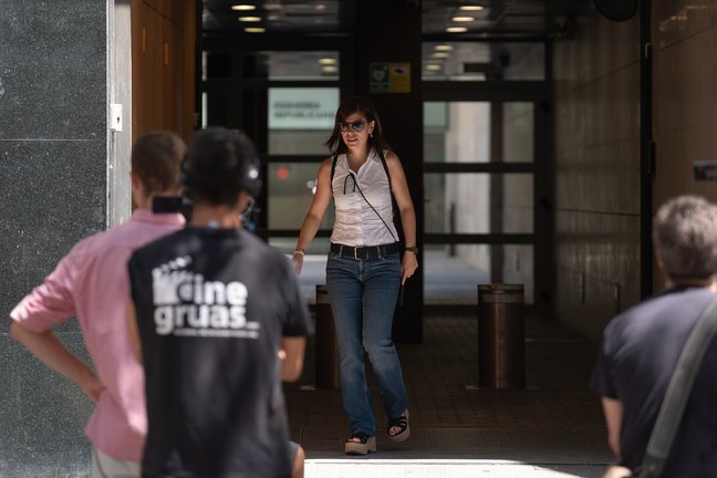 La portavoz de Esquerra Republicana en el Parlament de Catalunya, Marta Vilalta, a su salida de la sede de ERC. David Zorrakino