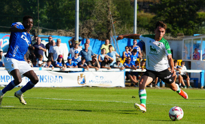 Partido Racing - Real Oviedo. / Racing