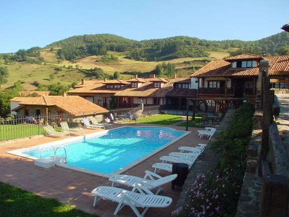Un hotel en una zona rural de Cantabria. EP