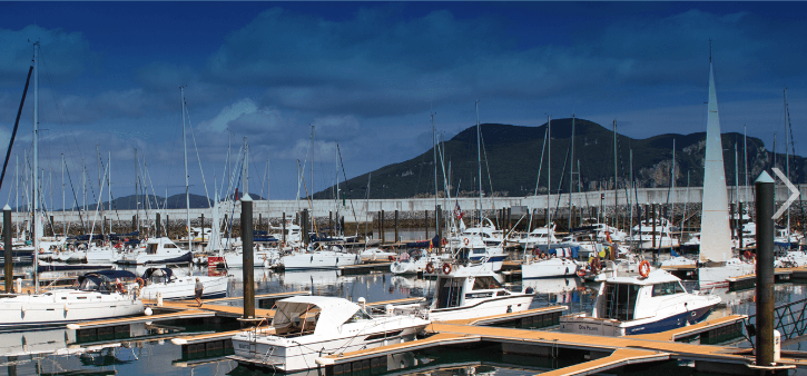 Vista del Puerto deportivo de Laredo.