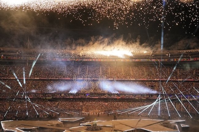 Fuegos artificiales sobre el Estadio de Francia durante la ceremonia de clausura de los Juegos Olímpicos de París 2024. Foto: Michael Kappeler/dpa

Firma: Michael Kappeler / dpa