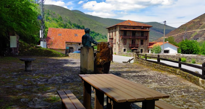 Estatua de Pepe el de Fresneda. / A.E.