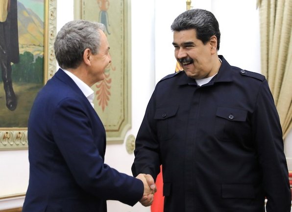 El expresidente del Gobierno de España José Luis Rodríguez Zapatero con el presidente de Venezuela, Nicolás Maduro. / ARCHIVO / EP