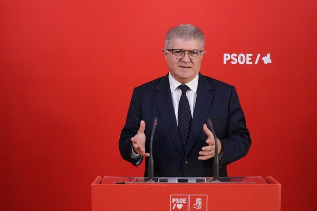 El secretario general del PSOE de la Región de Murcia y portavoz del Grupo Parlamentario Socialista en la Asamblea Regional, Pepe Vélez. / EP