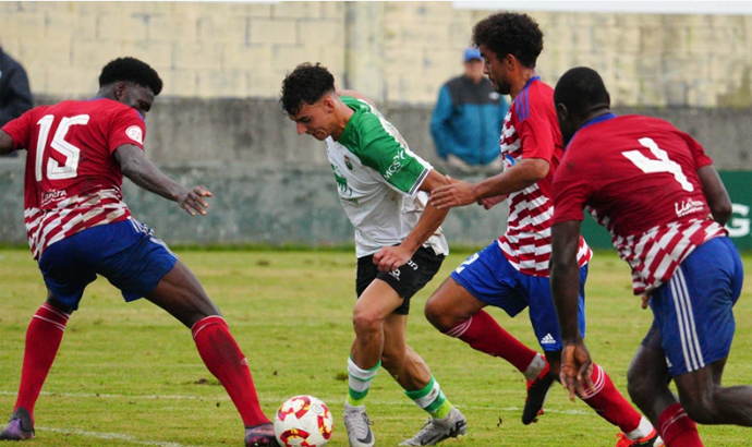 Partido entre el Rayo y el Laredo. / RRC