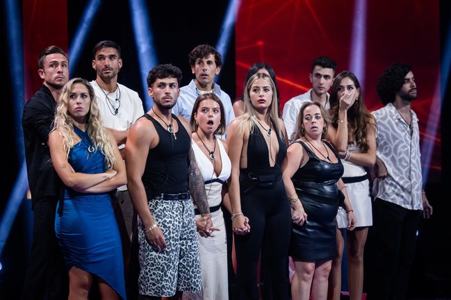 Los concursantes de GH durante la gala de ayer. / GH