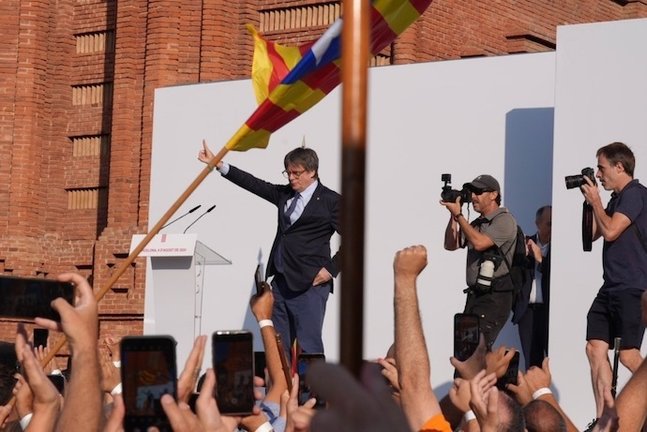 Carles Puigdemont interviene tras su regreso a España. / Archivo / EP