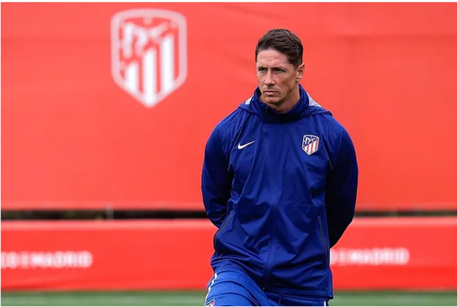 Fernando Torres durante un entrenamiento. / @AtletiAcademia