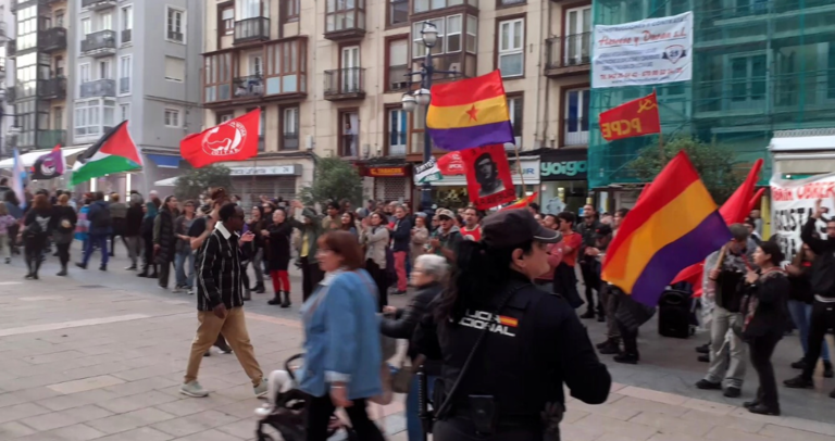 La marcha de los radicales de extrema izquierda con motivo del Galerna Fest. / X