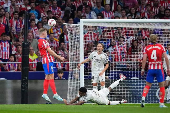 Encuentro entre el Atlético del Madrid y el Real Madrid en el Metropolitano. / EP