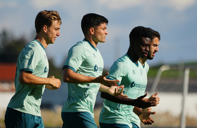 El equipo cántabro durante un entrenamiento en el Nando Yosu. / RRC