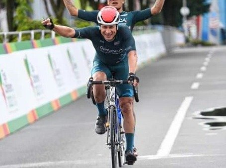 El ciclista colombiano, Marlon Pérez. / IG