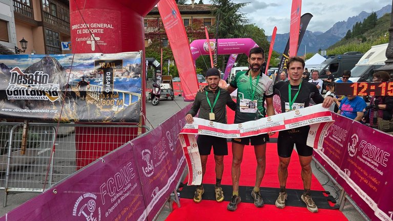 Podium Ultra masculino Desafío Cantabria 2024. / Desafío Cantabria FB