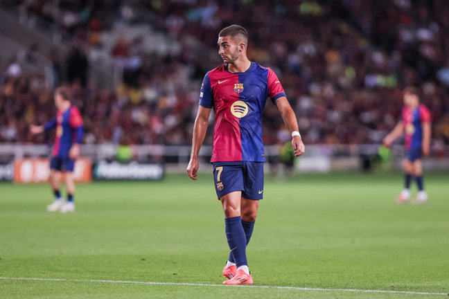 Ferran Torres durante un partido con el FC Barcelona. / EP