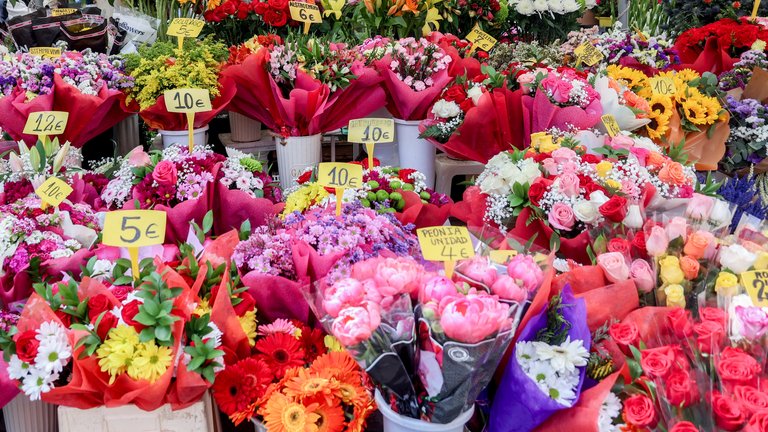 Torrelavega se prepara para acoger el tradicional Mercado de las Flores. / Alerta