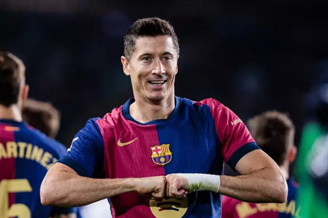 El delantero del Barcelona, Robert Lewandowski. / EP