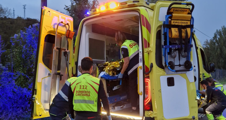 Accidente en Castro-Cillorigo: ciclista con traumatismos graves rescatado en una complicada operación.